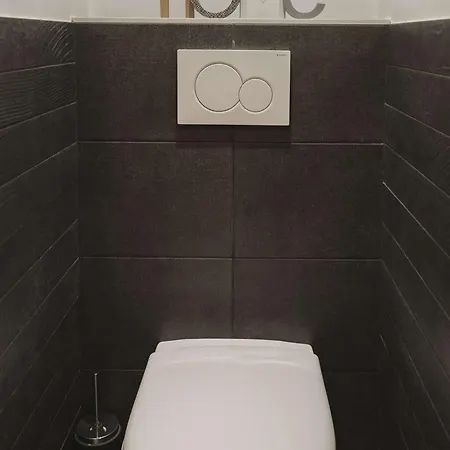 Magnifique Moderne A Pour 4 Pers Avec Wifi Et Parking - Fr-1-545-9 * Val Thorens